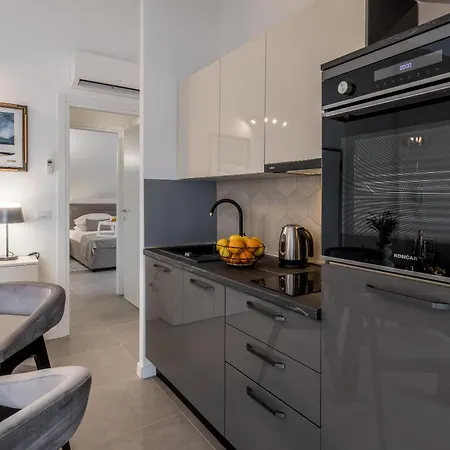 Apartment La Grande Bellezza 1 *