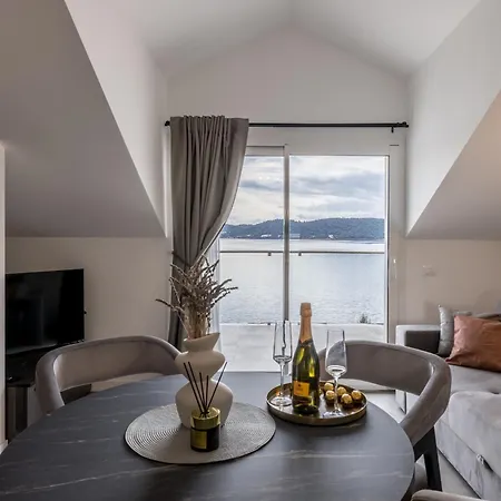 Apartment La Grande Bellezza 1 - Panoramic Seaview Lastovo